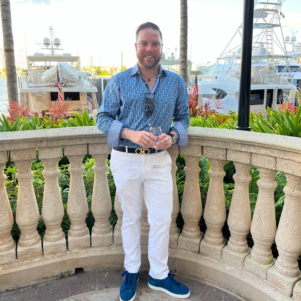 Meet your Posher, Perry